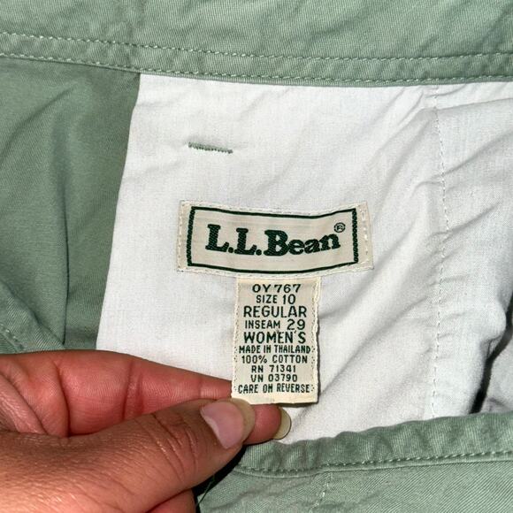 L.L. Bean Chino Pants Womens 10 Faded Sage Cotton Pockets Casual Wear Flat Front - Picture 3 of 7